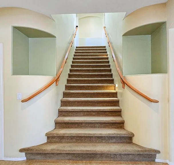 14226 W Wethersfield Rd — Photo 27