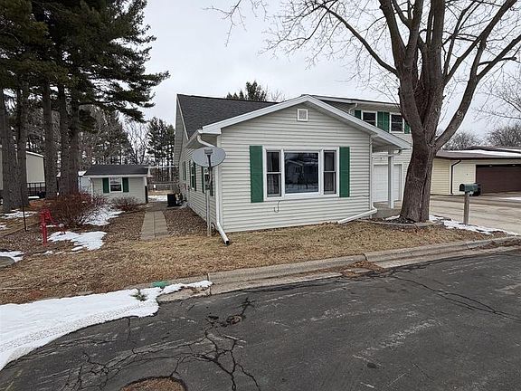 2nd image of 621 Dwight Street