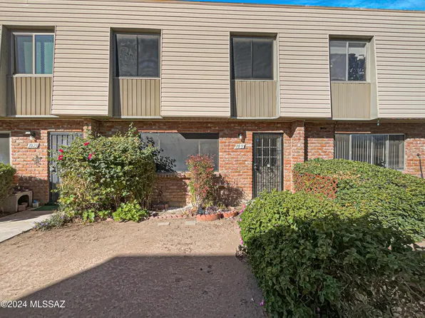 1031 N Bedford Dr, Tucson, AZ 85710