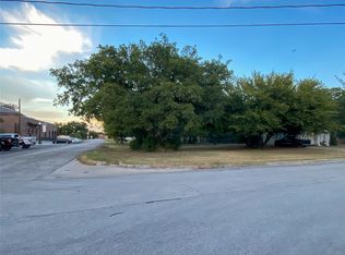 225 S Wilson St, Burleson, TX 76028