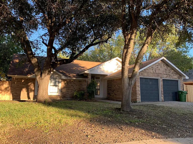 6836 Megan Ln — Photo 9