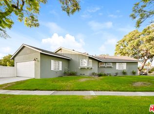 1027 W Park Ln, Santa Ana, CA 92706