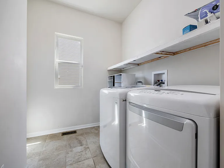 3436 Birch Ln — Photo 17