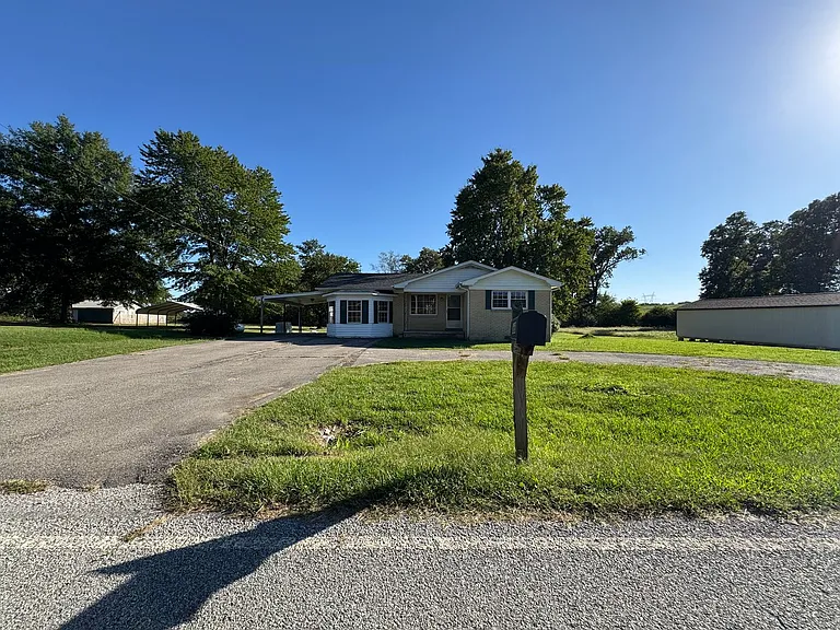 1668 Lower Sharon Rd — Photo 1