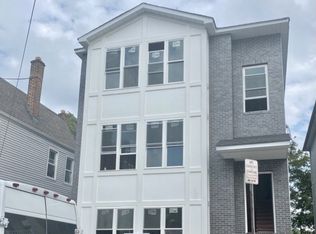 17 Triton Ter, Newark, NJ 07104