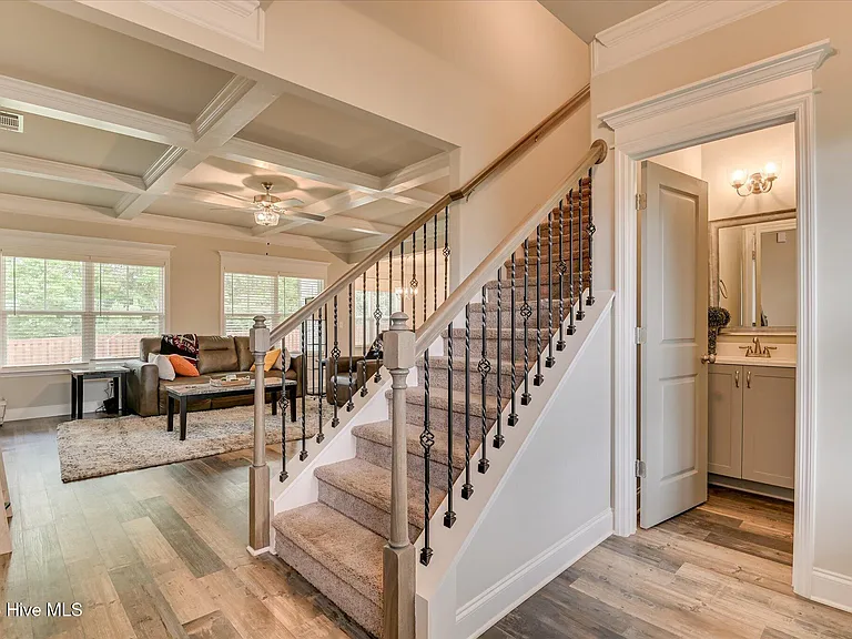 5055 Huntley Trl — Photo 6