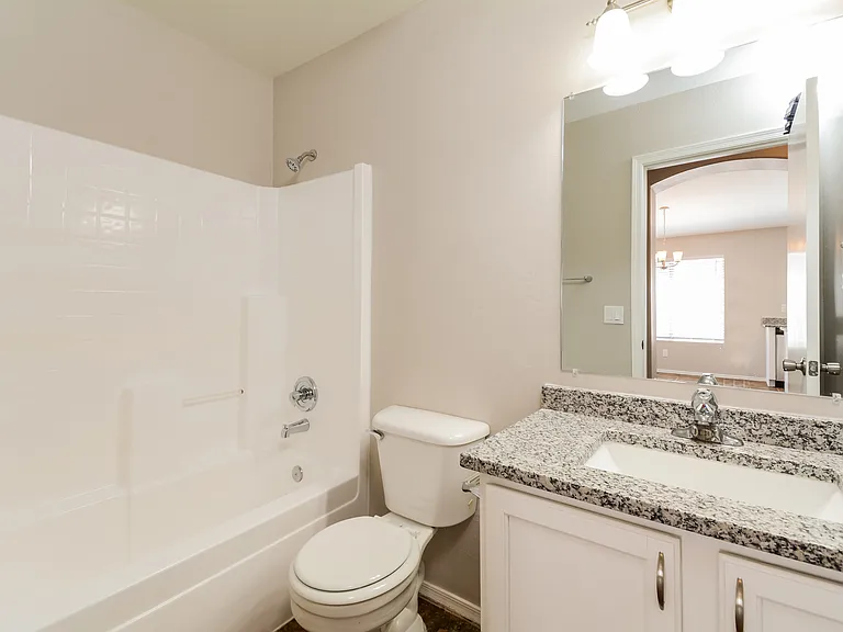 14905 W Caribbean Ln — Photo 8