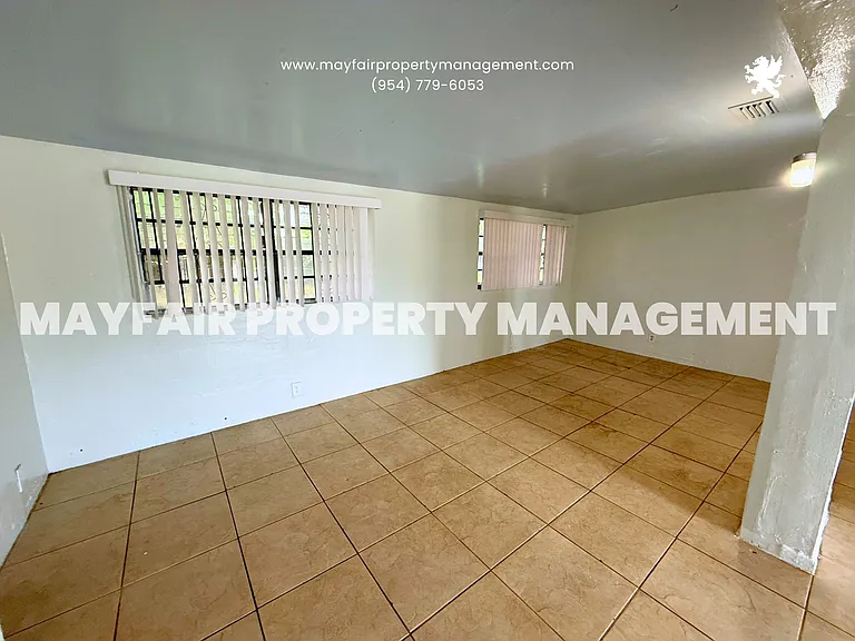 20520 NW 24th Ct — Photo 4