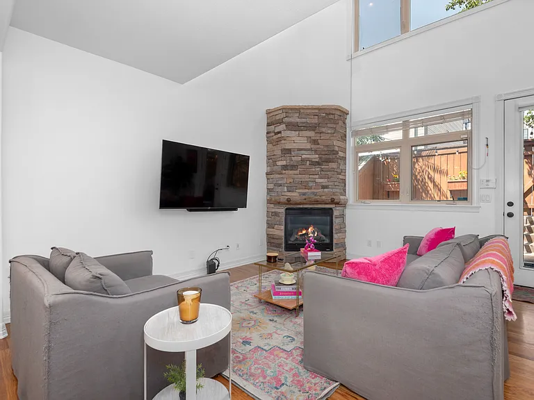 2313 Decatur St — Photo 15