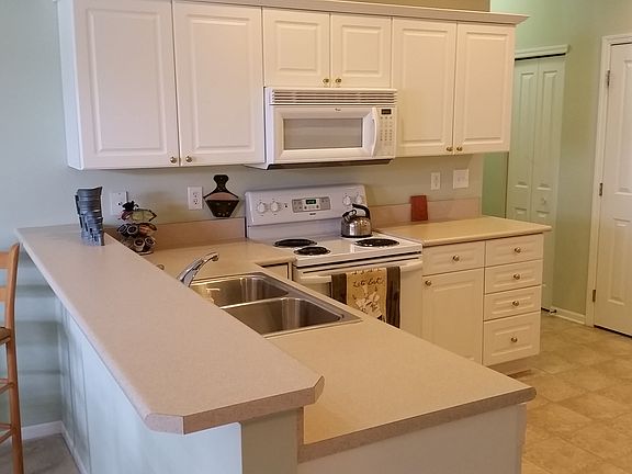 4th image of 7770 Blue Juniper Dr
