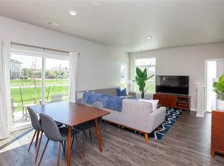 321 NE Quail Dr, Waukee, IA 50263
