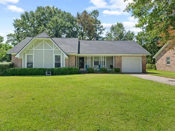 812 Beauregard Rd, Summerville, SC 29486