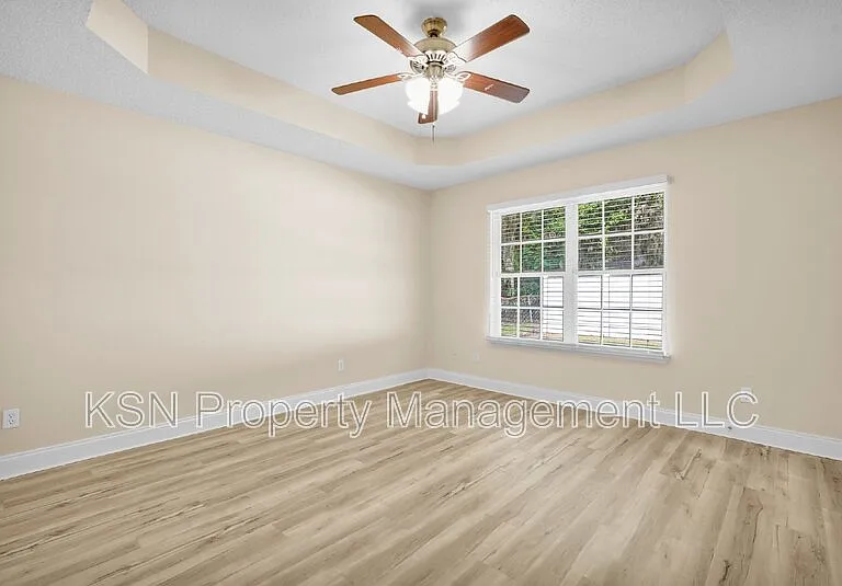 7331 Leghorn St — Photo 23