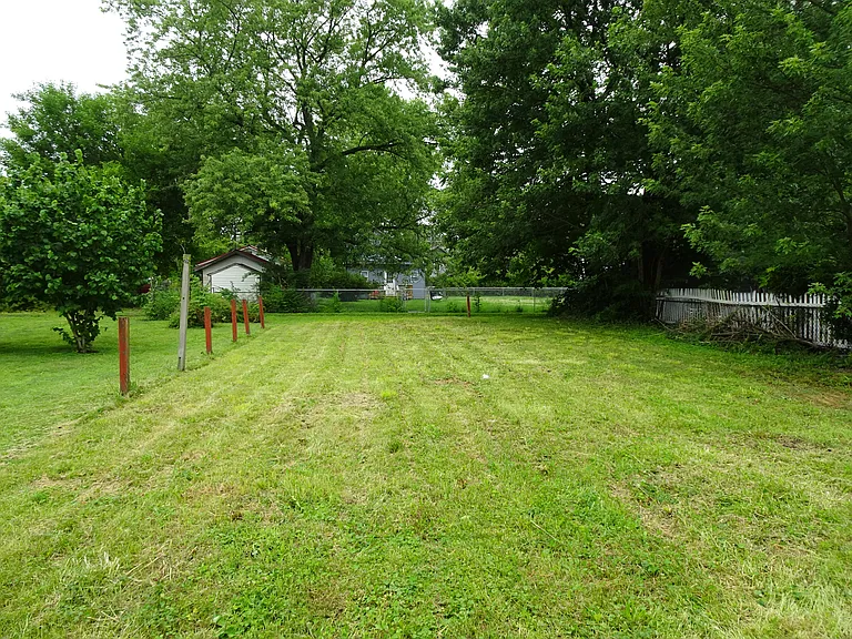 359 Glad St — Photo 3