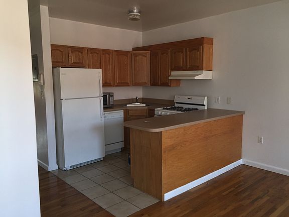 4th image of 486 5th Ave Ste A