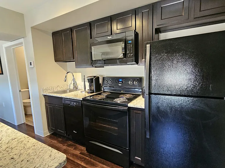 5&15 Apartments — Photo 46