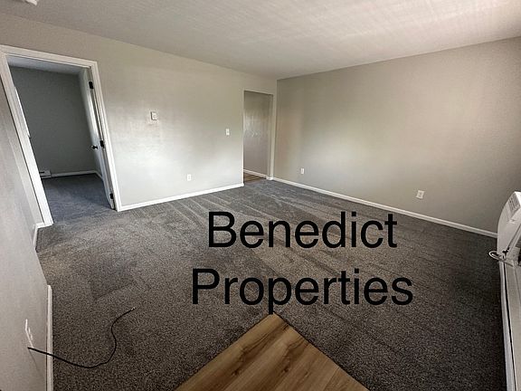 5th image of 920 N Detroit St #22