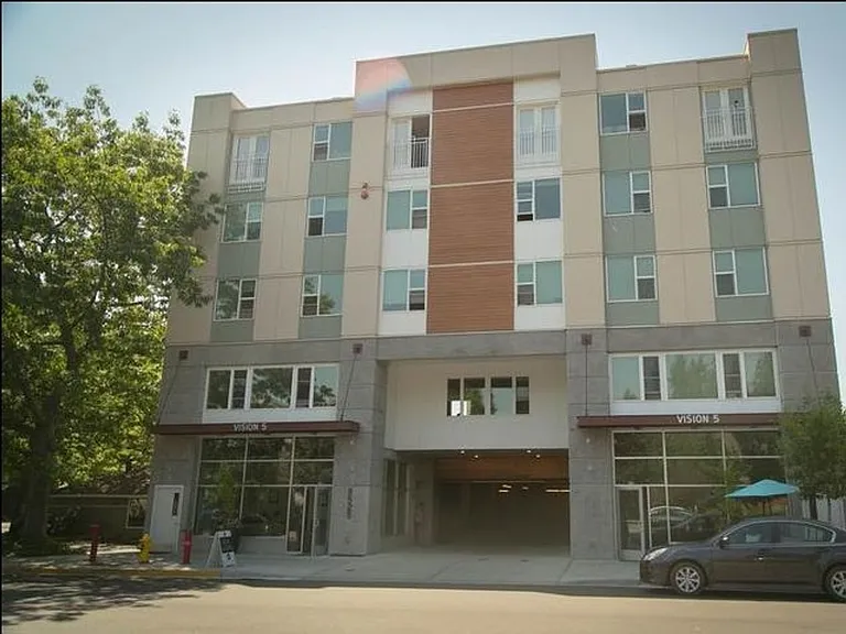 Vision 5 Apartments — Photo 23