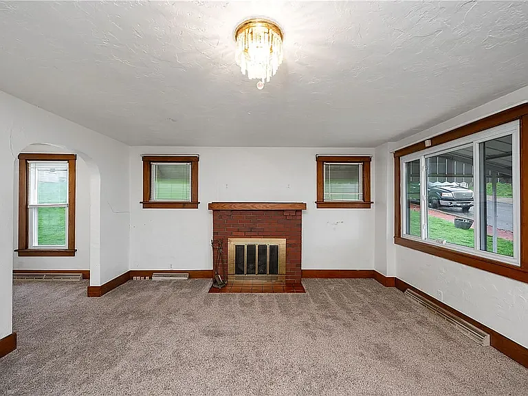 217 American Ave — Photo 12