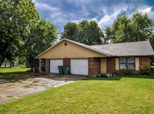 2105 Ashlee Dr, Springdale, AR 72764