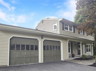 4613 Red Fox Dr, Manlius, NY 13104