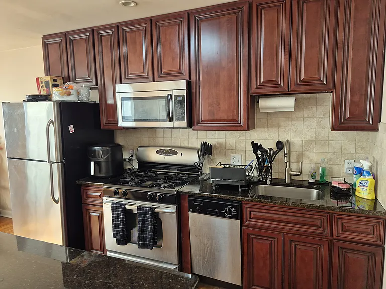 Kitchen wall