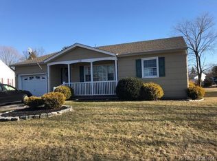 108 Eton Ct, Toms River, NJ