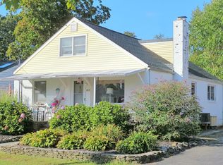 57 Columbus Ave, Old Lyme, CT 06371