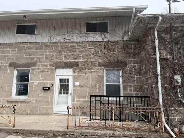 245 Speedvale Ave W #2, Guelph, ON N1H 1C5