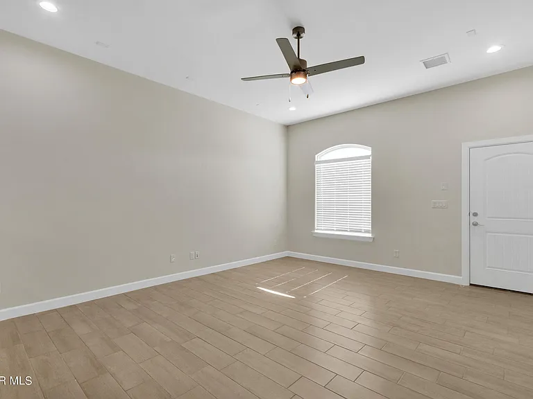 13931 Sky Harbor Ave — Photo 7