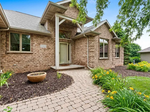 N3520 Range Ct, Freedom, WI 54913