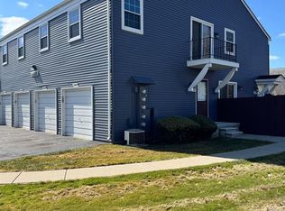 23640 N Rockledge, Novi, MI 48375
