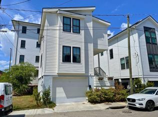 106 Cooper St, Charleston, SC 29403