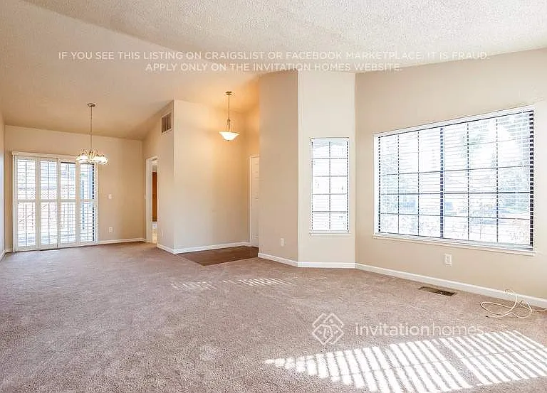 1401 Mandarin Ct — Photo 5