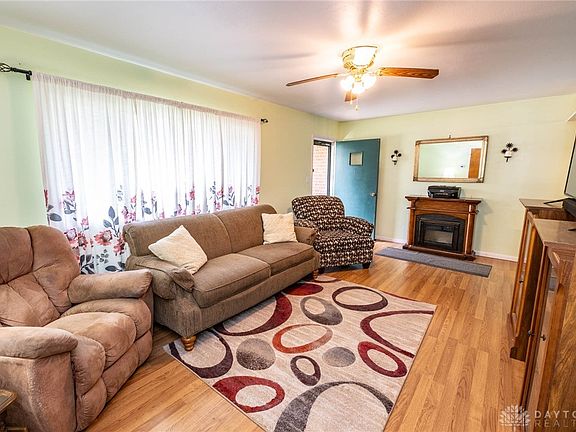 5th image of 5736 Lily Ln
