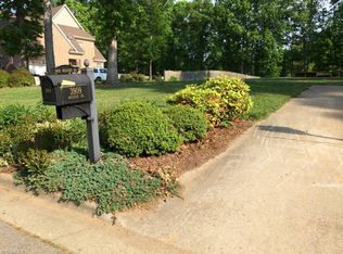 3909 Wesseck Rd, High Pt, NC 27265