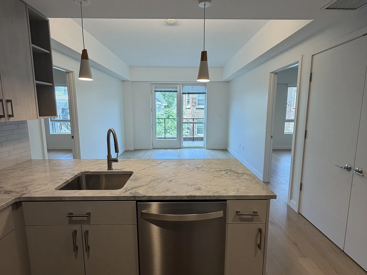 2 bed, 2.0 bath, $4,700 — Photo 2