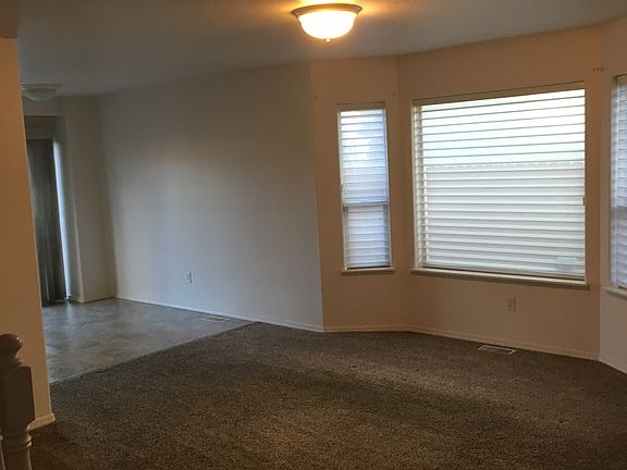 Living/Dinning area