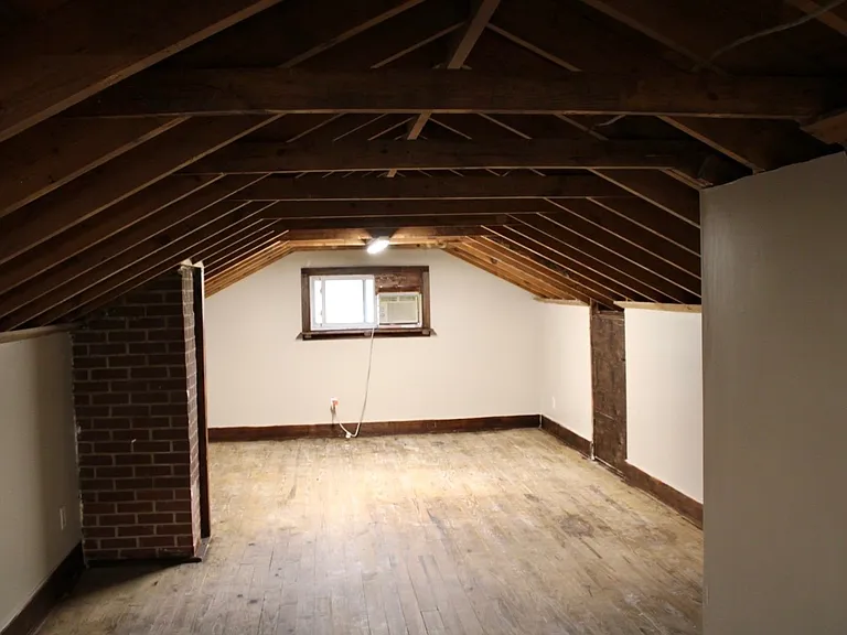 692 Brookdale Dr — Photo 19