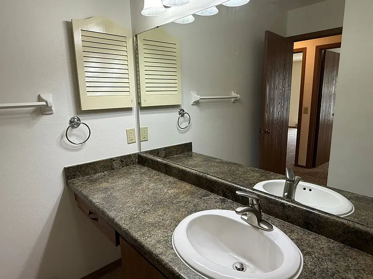 High Point Commons Apartments — Photo 50