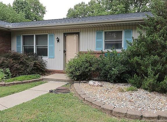 3rd image of 3122 Wisteria Dr