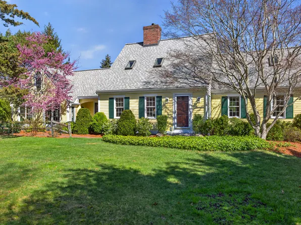 9 Gray Birch Road, East Sandwich, MA 02537