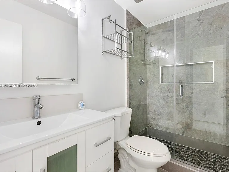 11219 SW 88th St #C208 — Photo 8