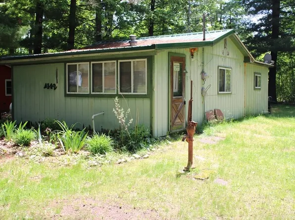 4142 Southwood St, Harrison, MI 48625