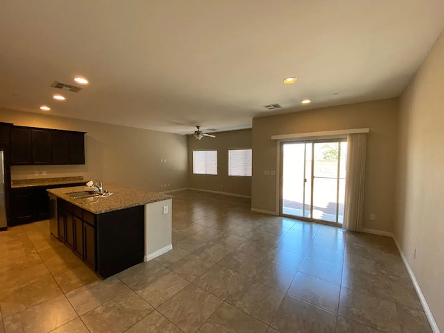 Henderson 3 Bedroom Single Family Home! — Photo 3