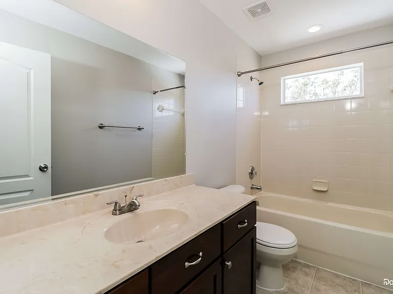 30630 Annadale Dr — Photo 12