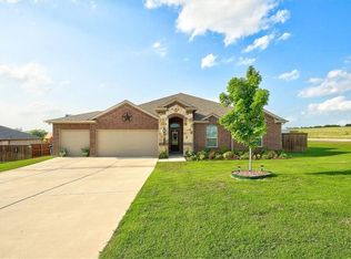 361 Amber Ln, Nevada, TX 75173