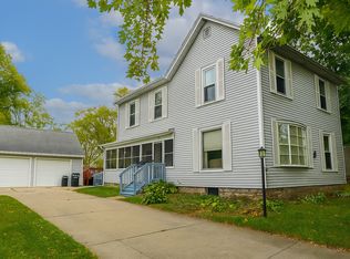 1050 State St, Ottawa, IL 61350