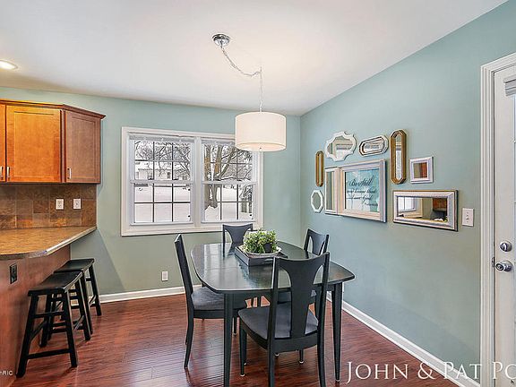 5th image of 710 Collindale Ave NW