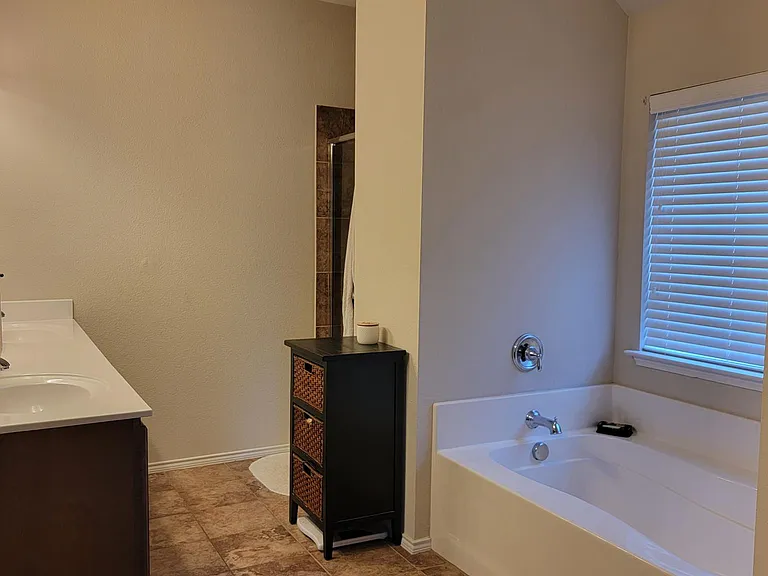 1616 Lake Way Dr — Photo 33